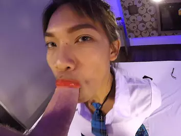 Ladyboy Kib Gets That Thick Penis In Mouth