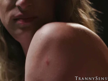 Big-Tits transsexual blonde Nikki Vicious sucks on hard pecker
